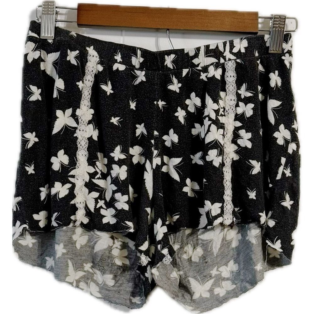 Kaisely High‎ Waist Black and White Shorts with Whimsical Print
